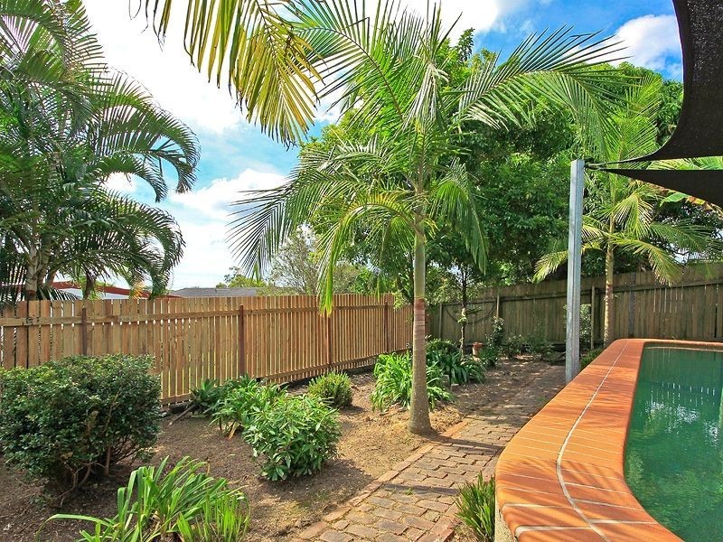 25 Eastbourne Street, Chermside West QLD 4032