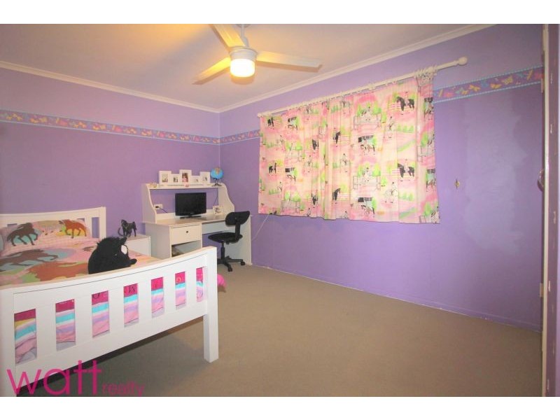 17 Pangeza Street, Stafford Heights QLD 4053