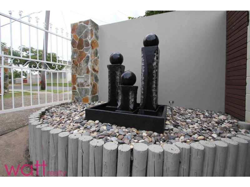 17 Pangeza Street, Stafford Heights QLD 4053