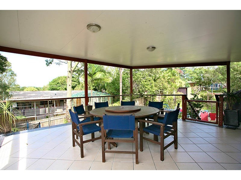 251 Patricks Rd, Ferny Hills QLD 4055