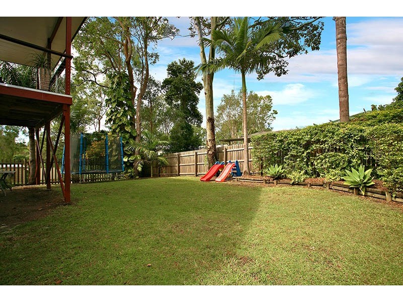 251 Patricks Rd, Ferny Hills QLD 4055