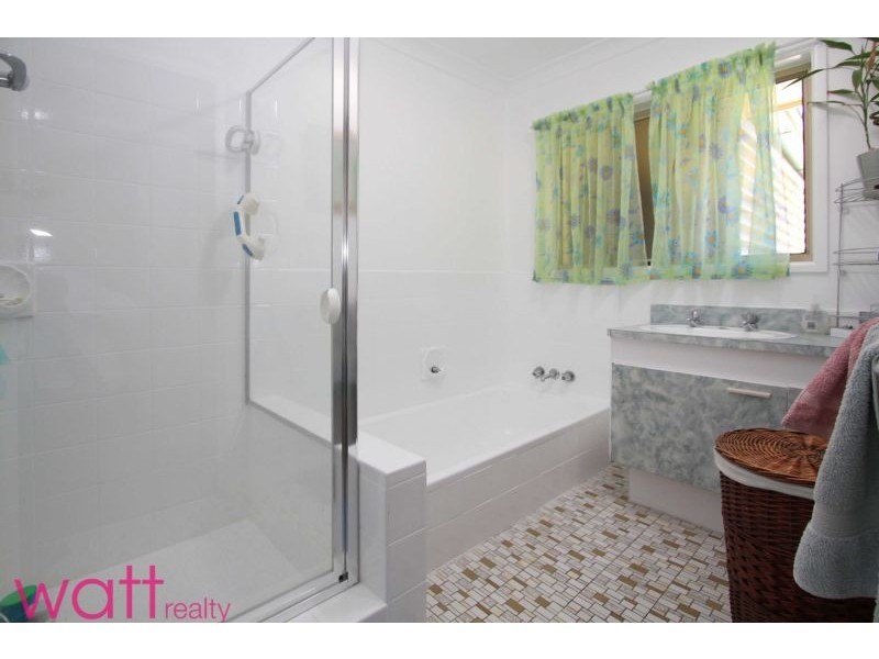 3 Glenside Street, Wavell Heights QLD 4012