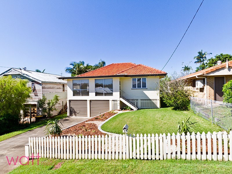 37 Sugarloaf Street, Wavell Heights QLD 4012
