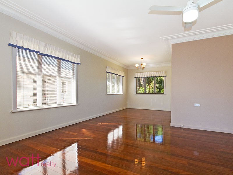 37 Sugarloaf Street, Wavell Heights QLD 4012