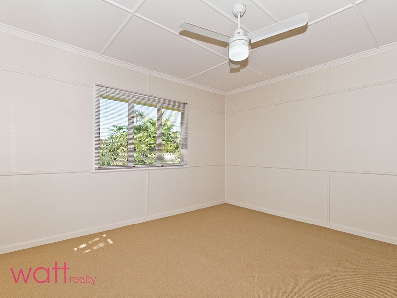37 Sugarloaf Street, Wavell Heights QLD 4012