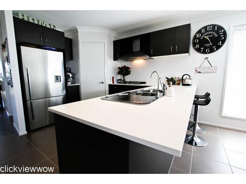 35 Daintree Circuit, North Lakes QLD 4509