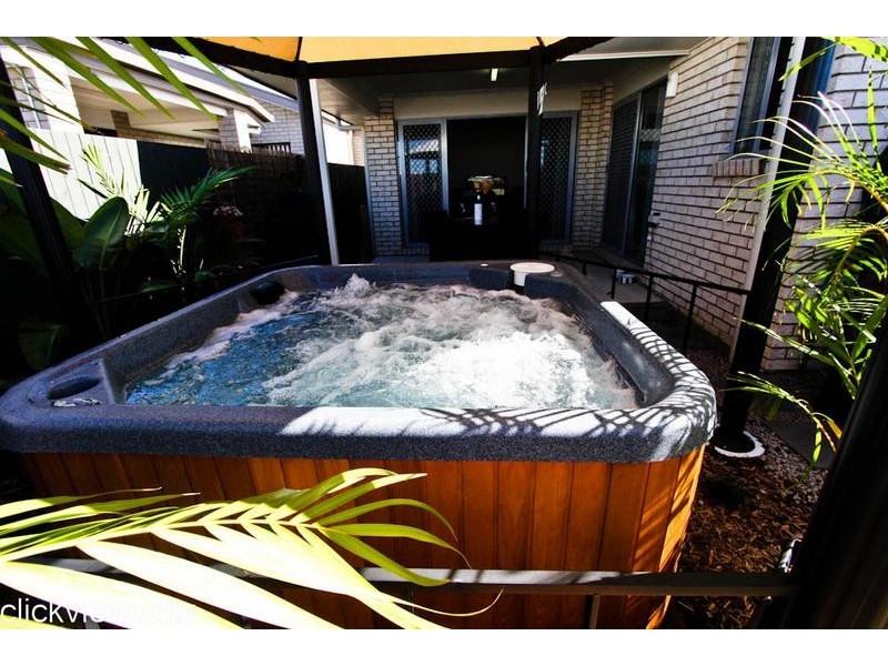 35 Daintree Circuit, North Lakes QLD 4509