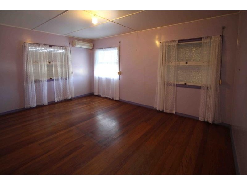 23 Oakey Street, Stafford Heights QLD 4053