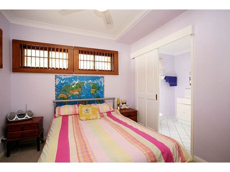 53 Julia Street, Wavell Heights QLD 4012