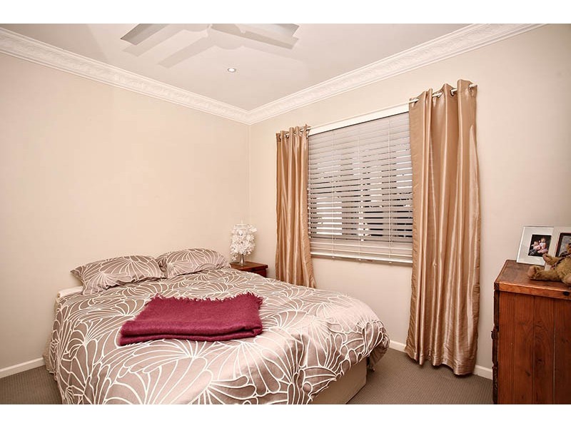 11 Fontayne Street, Aspley QLD 4034