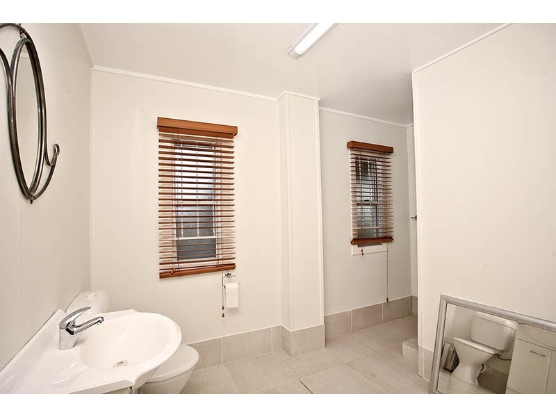 11 Fontayne Street, Aspley QLD 4034