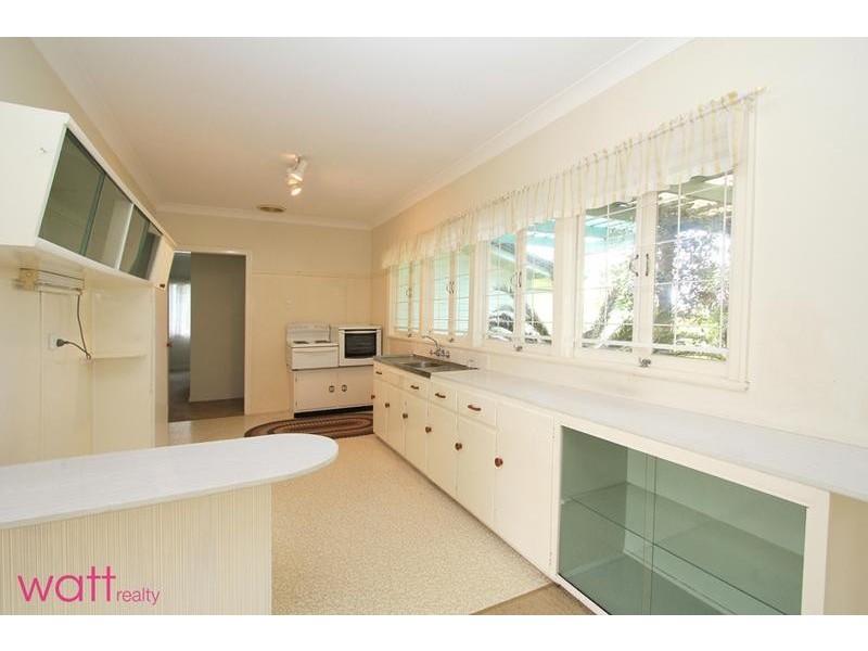 568 Robinson Rd, Aspley QLD 4034