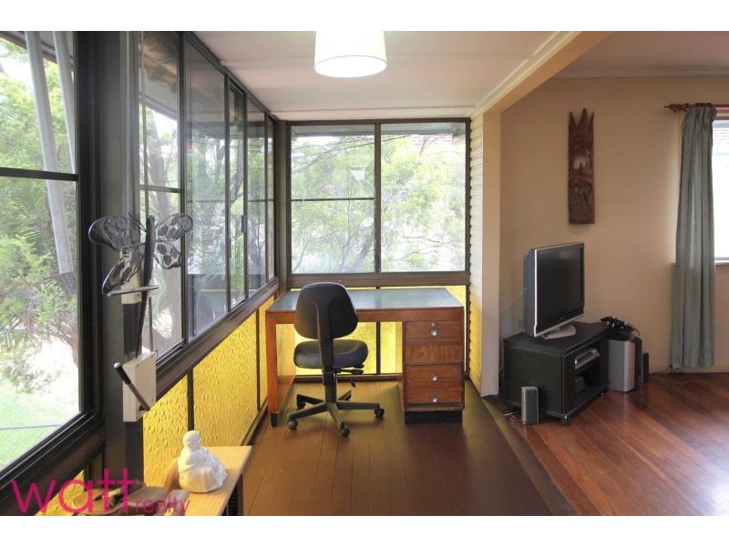 37 Gordon Road, Ferny Hills QLD 4055