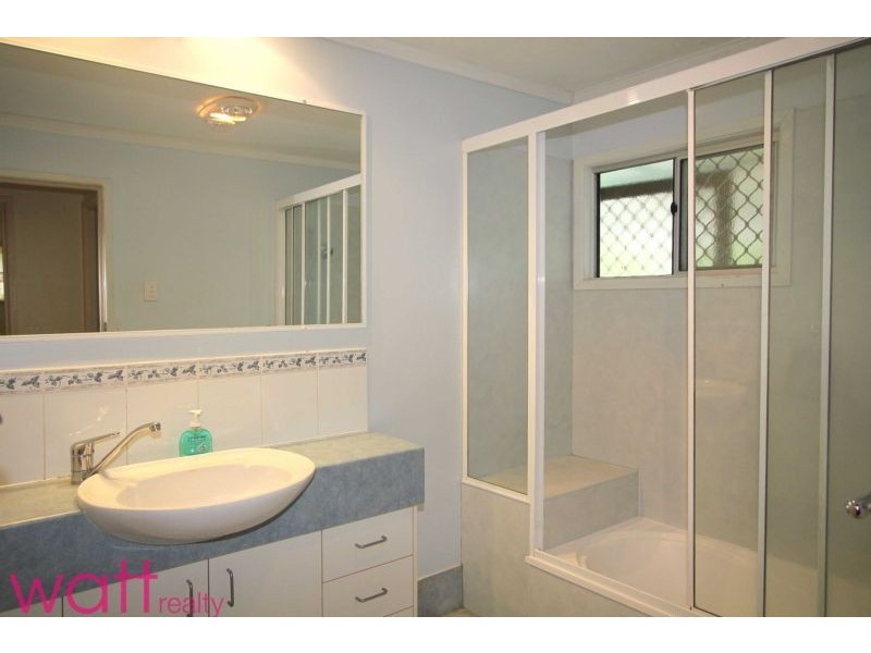 37 Gordon Road, Ferny Hills QLD 4055