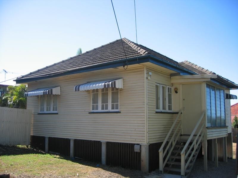 29 Hilltop Ave, Chermside QLD 4032