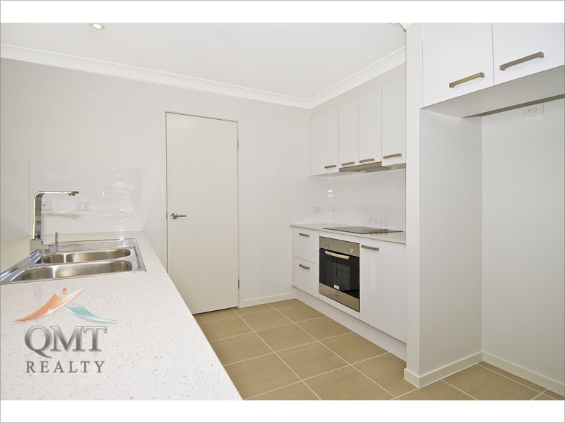 19 Bellthorpe Crescent, Waterford QLD 4133