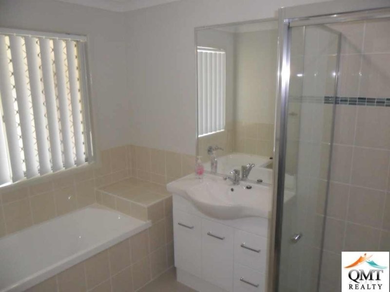 Adare QLD 4343