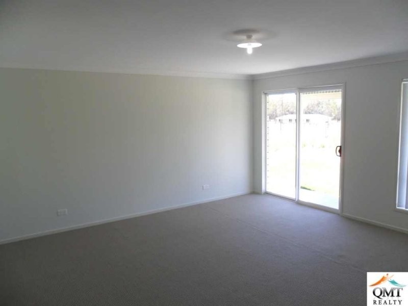 17 Cockatoo Drive, Adare QLD 4343
