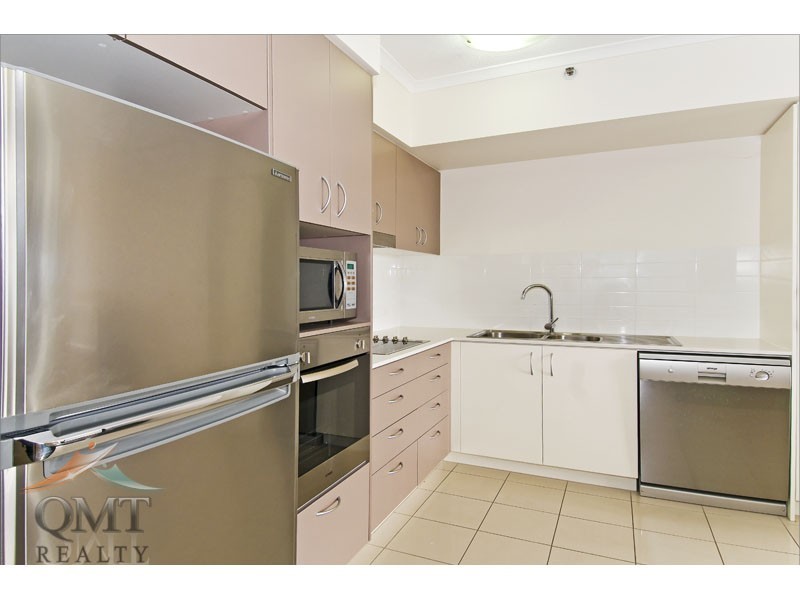 204/11 Ellenborough Street, Woodend QLD 4305