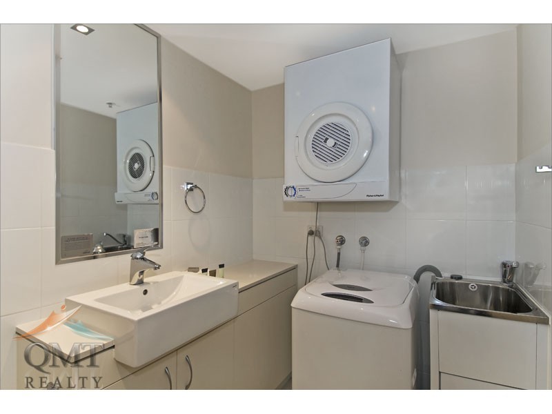 204/11 Ellenborough Street, Woodend QLD 4305