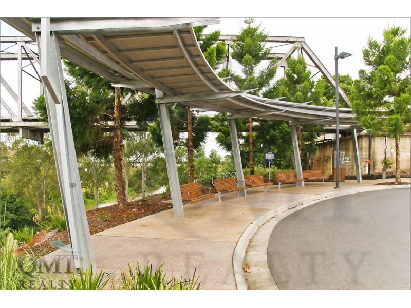 204/11 Ellenborough Street, Woodend QLD 4305