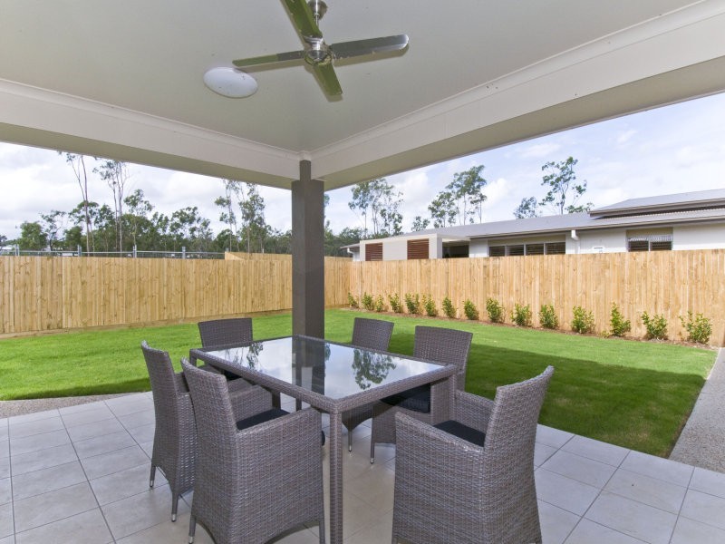 57 Jarvis Crossing, Waterford QLD 4133