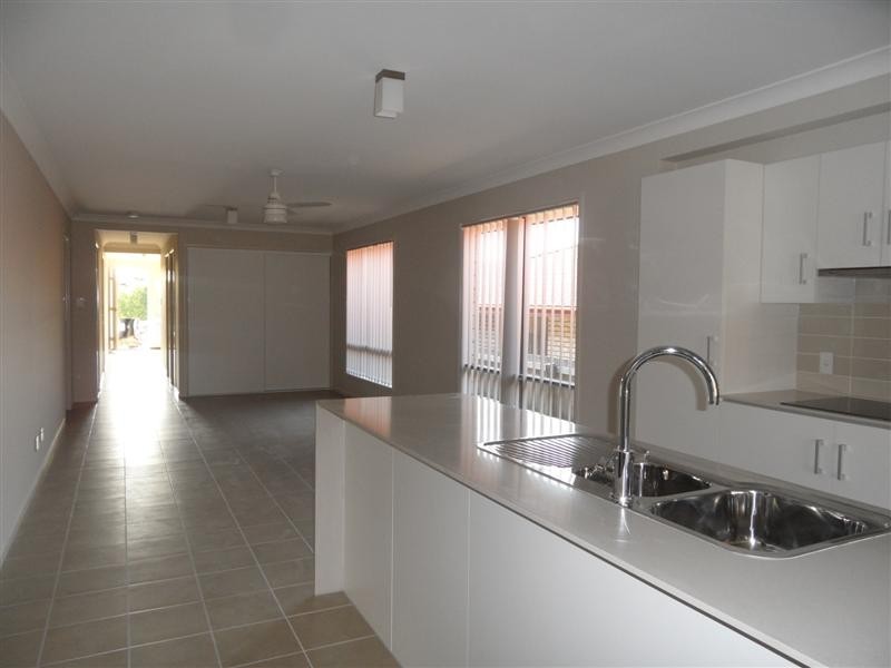 42A Cheihk Crescent, Collingwood Park QLD 4301