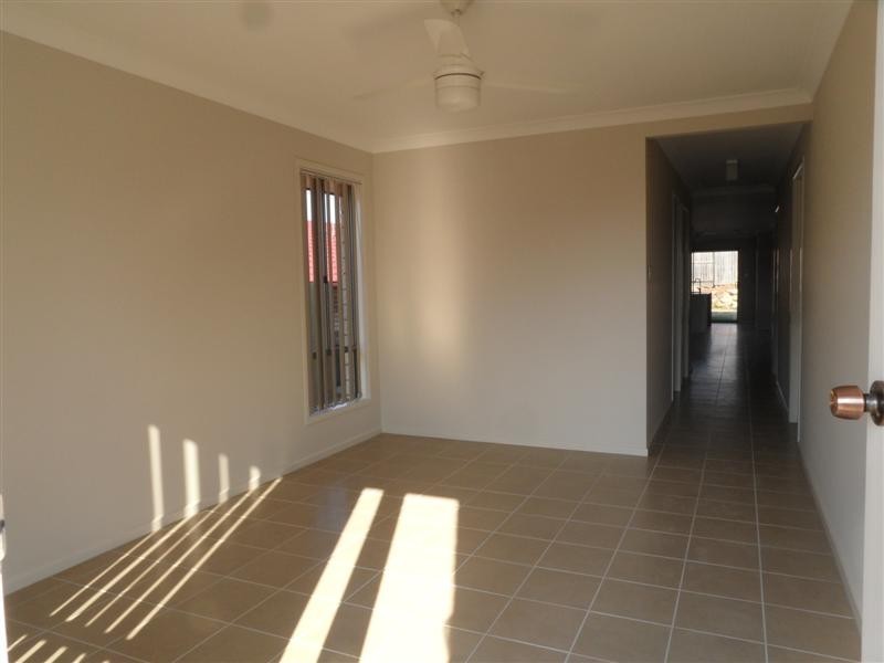 42A Cheihk Crescent, Collingwood Park QLD 4301