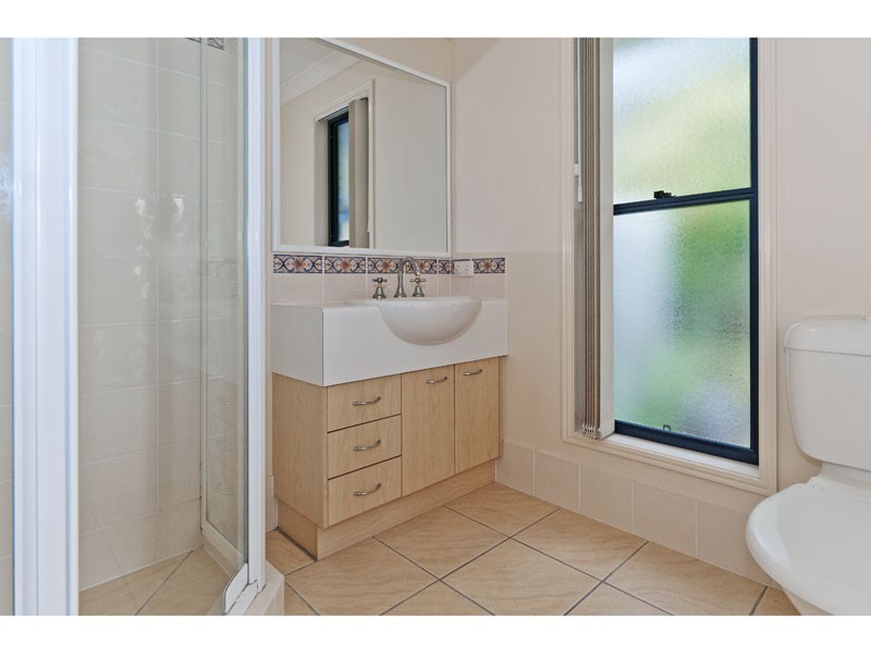 13 Mountain View Crescent, Mount Warren Park QLD 4207