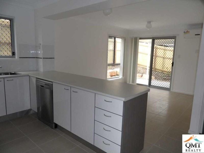 15 James Edward Street, Richlands QLD 4077