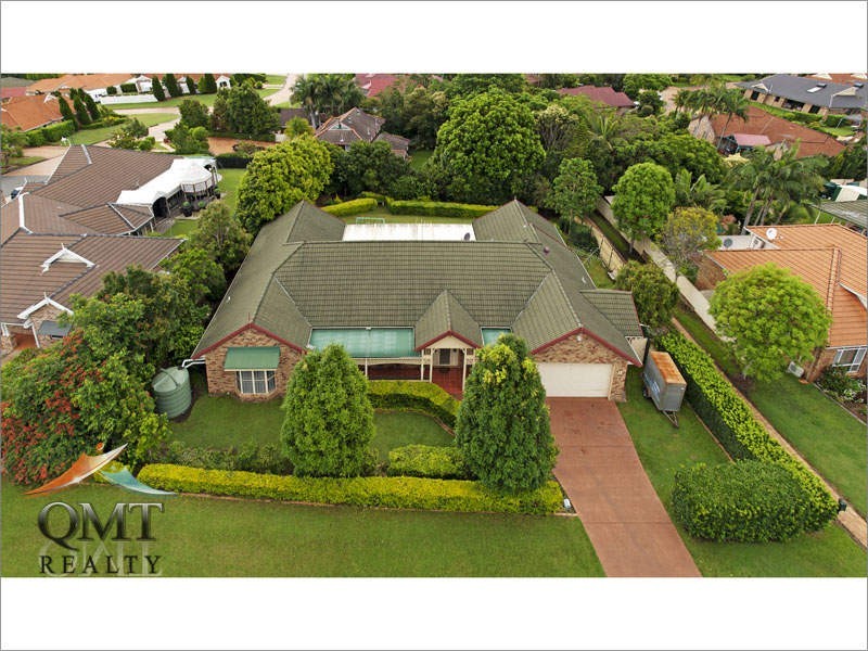 15 Castle Hill Drive, Murrumba Downs QLD 4503