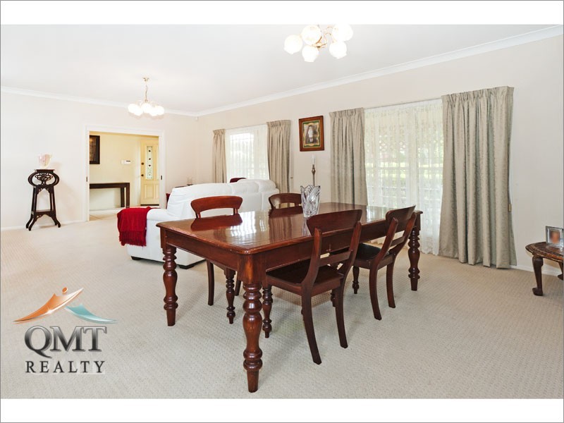 15 Castle Hill Drive, Murrumba Downs QLD 4503