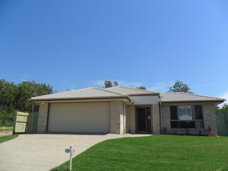 15 Linfield Street (off Peverell St), Hillcrest QLD 4118