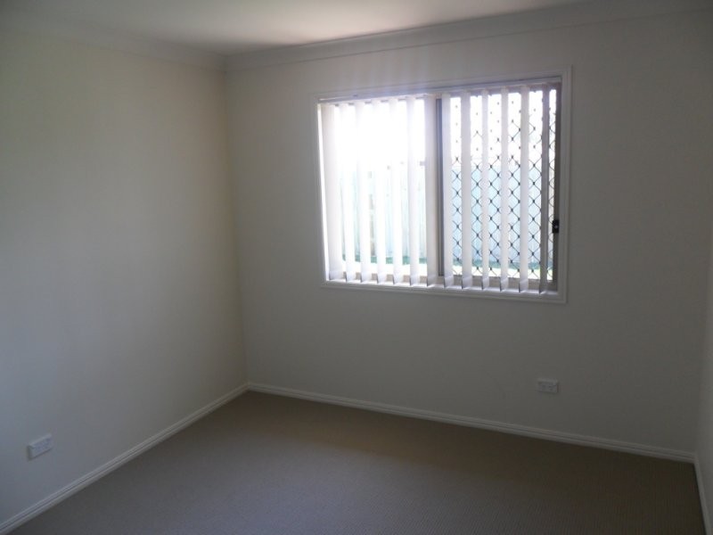 15 Dily Street (off Peverell St), Hillcrest QLD 4118