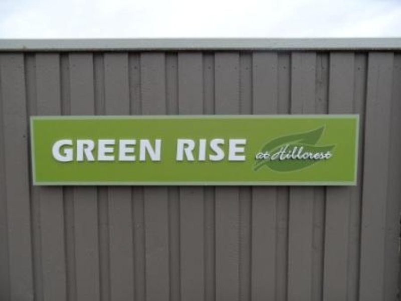 15 Dily Street (off Peverell St), Hillcrest QLD 4118