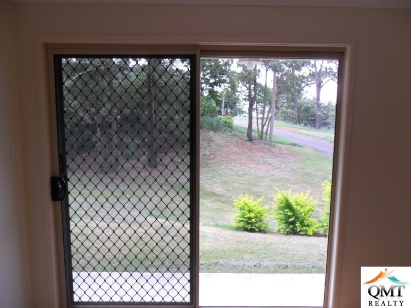 1 Walter Street, Blackstone QLD 4304