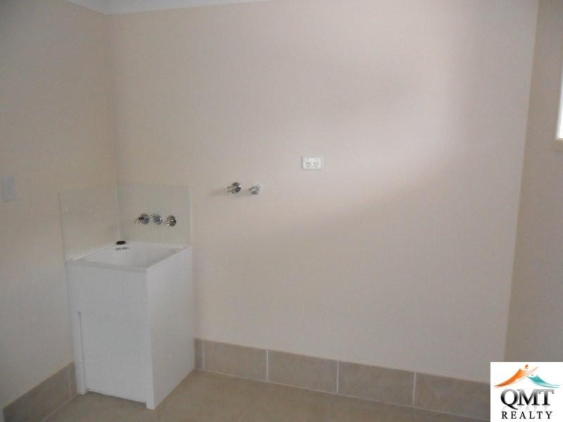 1 Walter Street, Blackstone QLD 4304