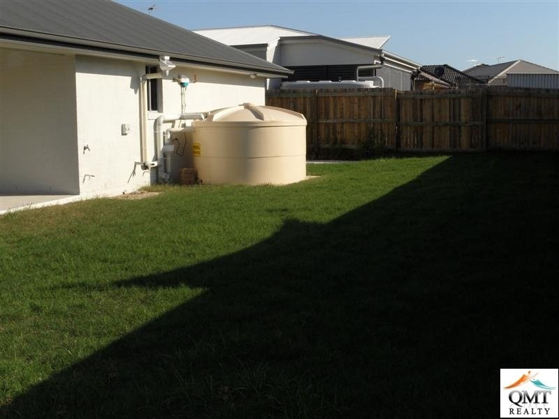 24 Coalstoun Crossing, Waterford QLD 4133