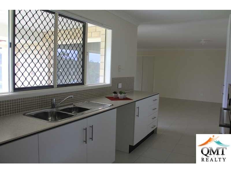 2 Foundation Street, Collingwood Park QLD 4301