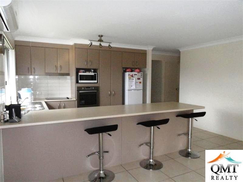 60 Eric Drive, Blackstone QLD 4304