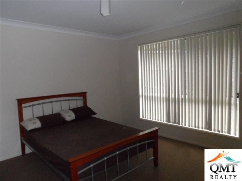 60 Eric Drive, Blackstone QLD 4304