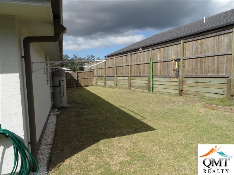 60 Eric Drive, Blackstone QLD 4304