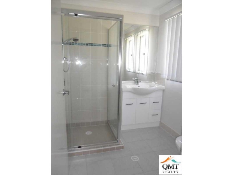 33 Conway Street, Riverview QLD 4303