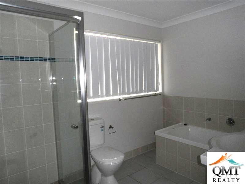 33 Conway Street, Riverview QLD 4303