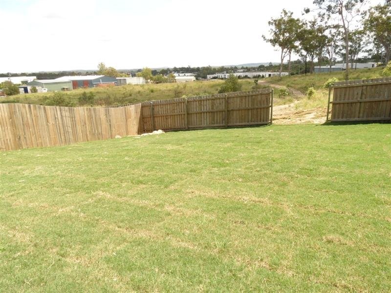 58 Outlook Drive, Waterford QLD 4133