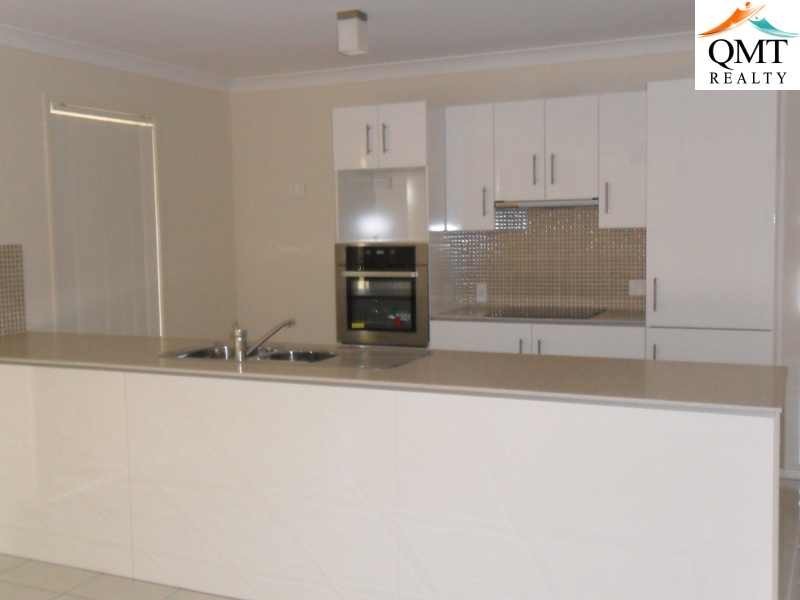 Yamanto QLD 4305