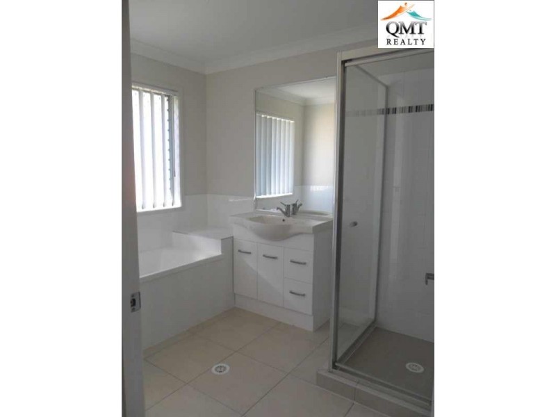 11 Goddards Road, Yamanto QLD 4305