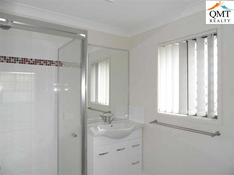 Yamanto QLD 4305