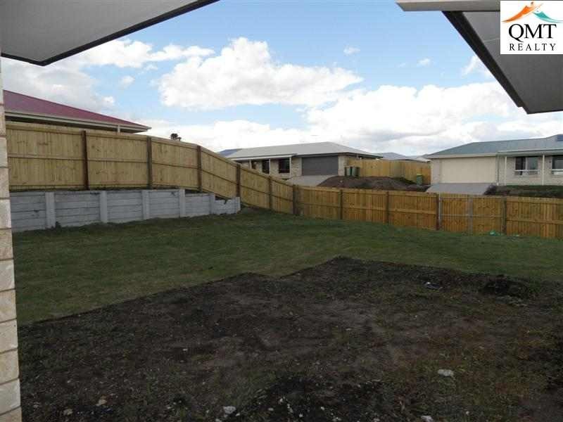 Yamanto QLD 4305