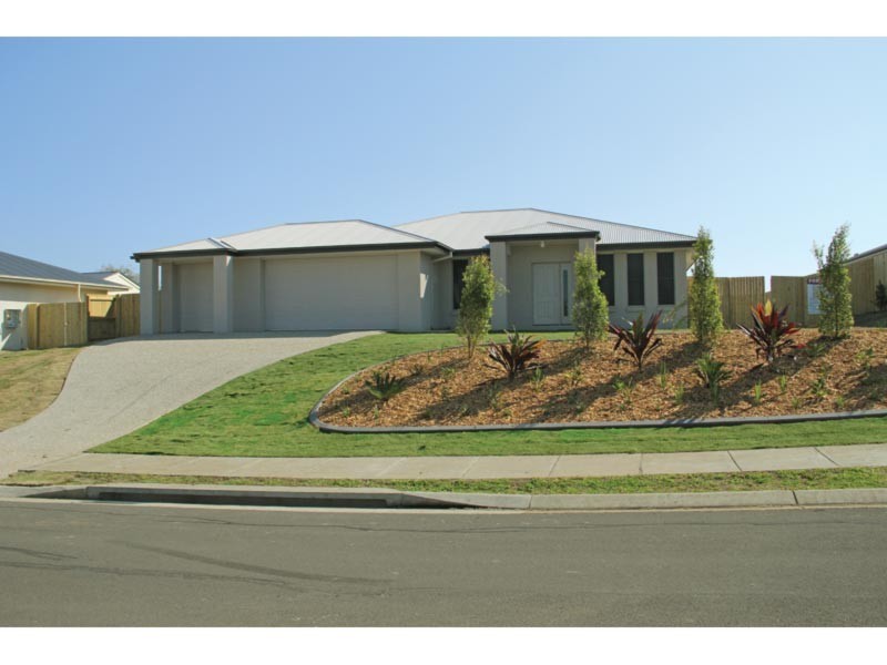 14 Iris Court, Yamanto QLD 4305